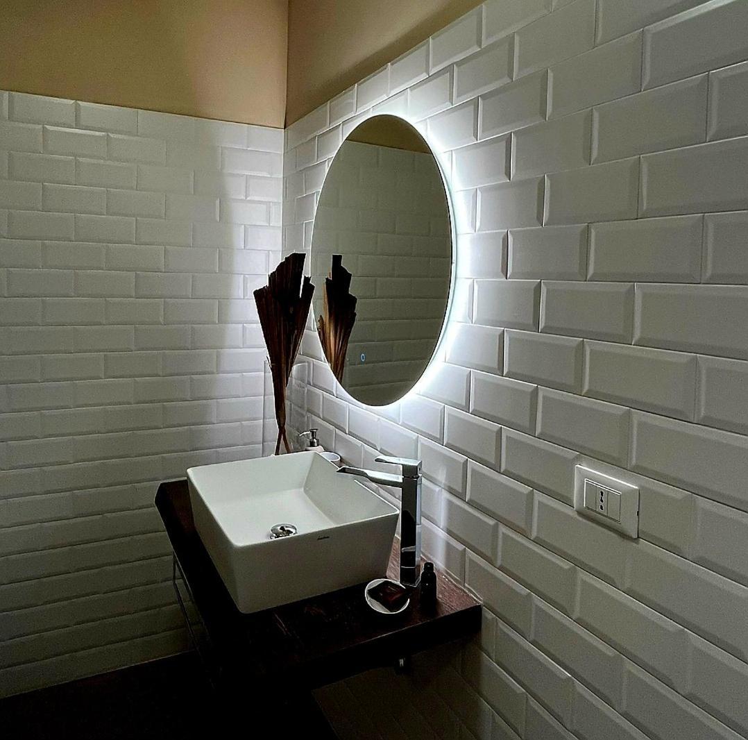 Ginevra Boutique Rooms - Palazzo Leosini - Residenze D'Epoca LʼAquila Exterior foto